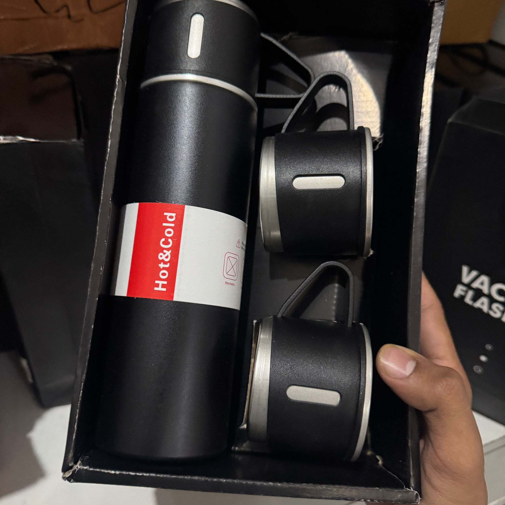 Stainless Steel Vacuum Flask and Flask Set 3 Steel Cups with Flask Combo